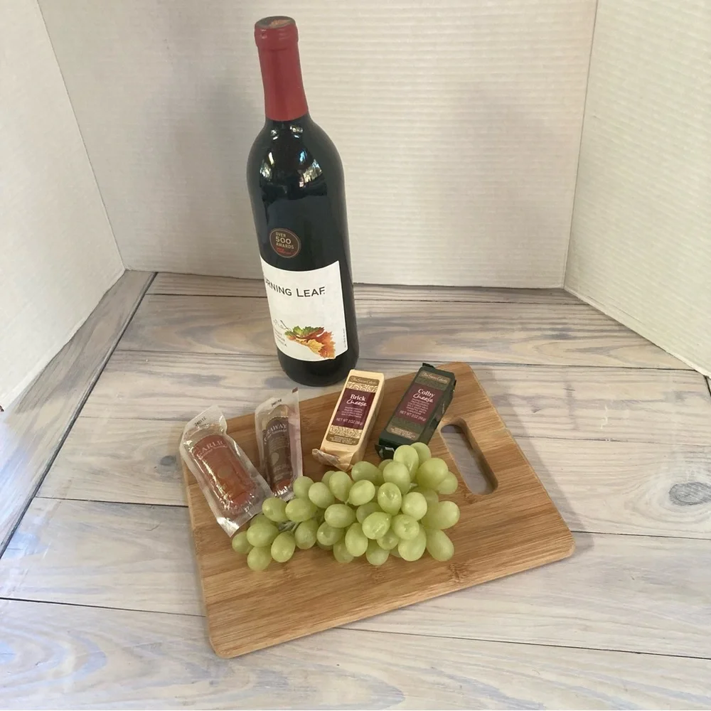 Charcuterie Cutting Square with Handle Serving Board Bamboo 10 x 8 x 0.5 inches